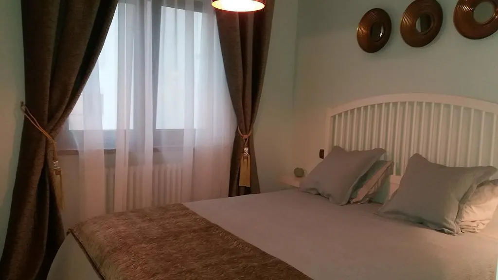 Romana Square Luxury Residence Bucharest 0*,  Romania