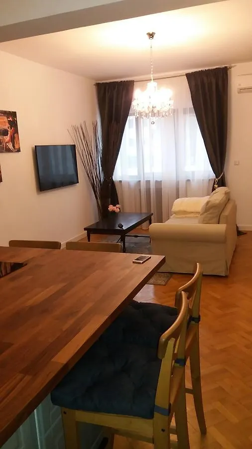 Romana Square Luxury Residence Бухарест